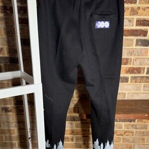 Warner Bros. men’s Joggers - Black with Blue Graphic